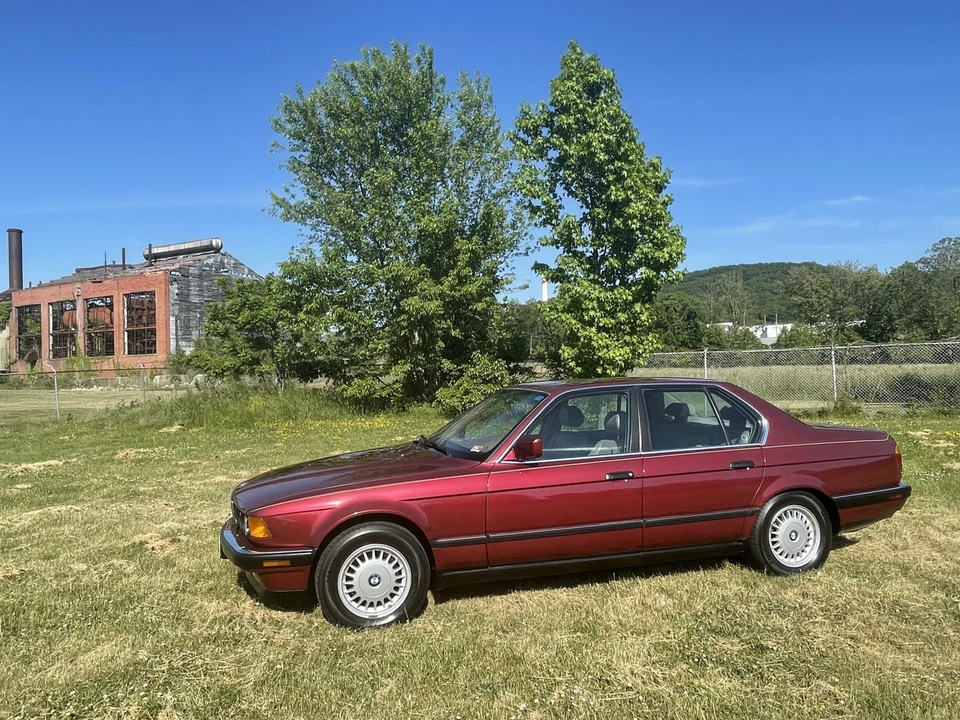 1992 BMW E32 7 Series - Image 11 of 31