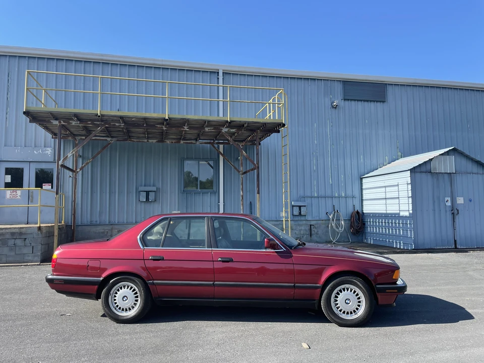 1992 BMW E32 7 Series - Image 23 of 31