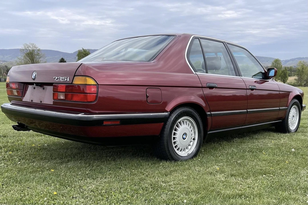 1992 BMW E32 7 Series - Image 4 of 31