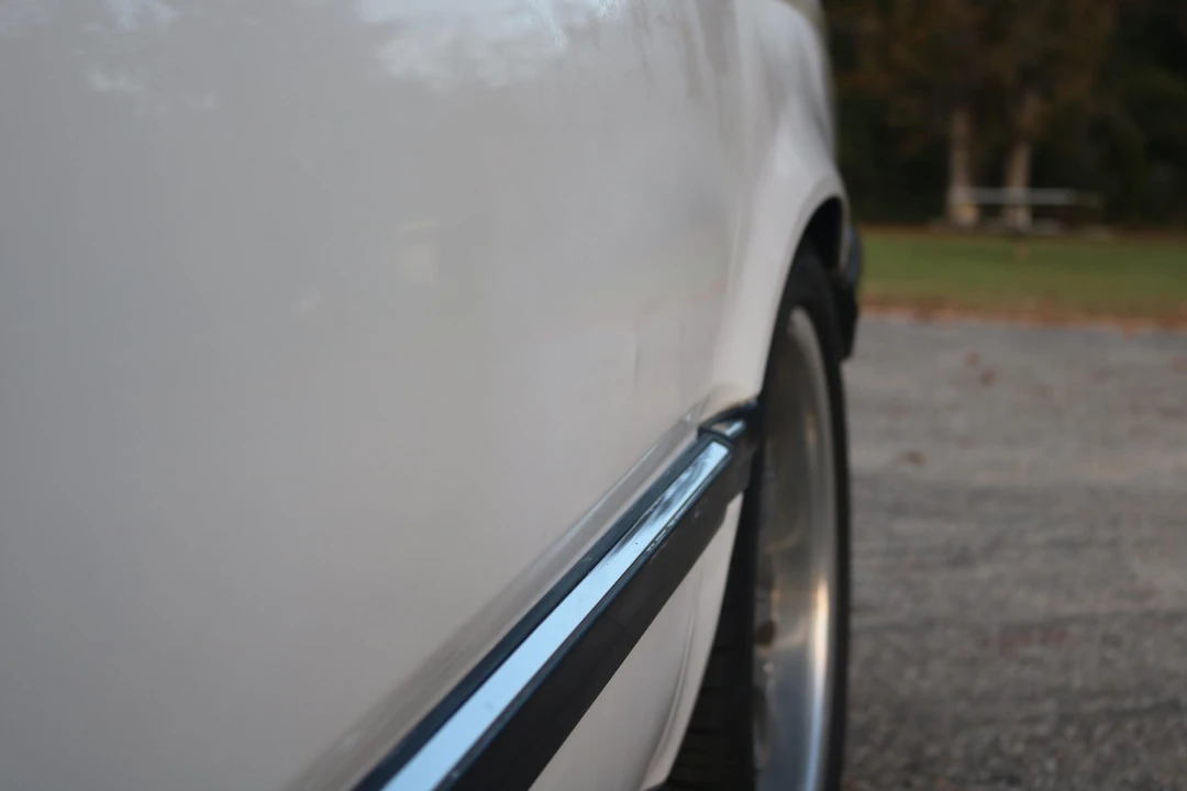 1992 BMW E32 7 Series - Image 15 of 31