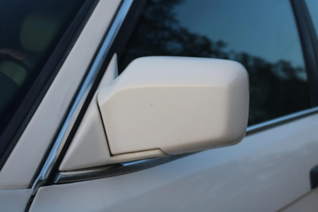 1992 BMW E32 7 Series - Image 13 of 31