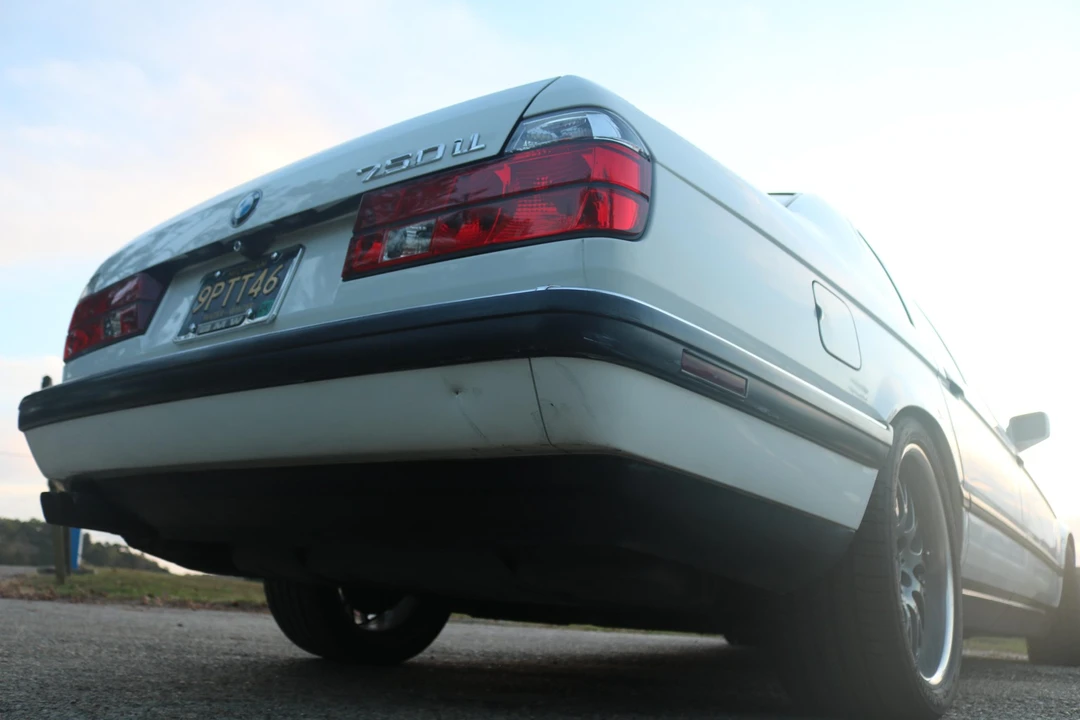 1992 BMW E32 7 Series - Image 19 of 31