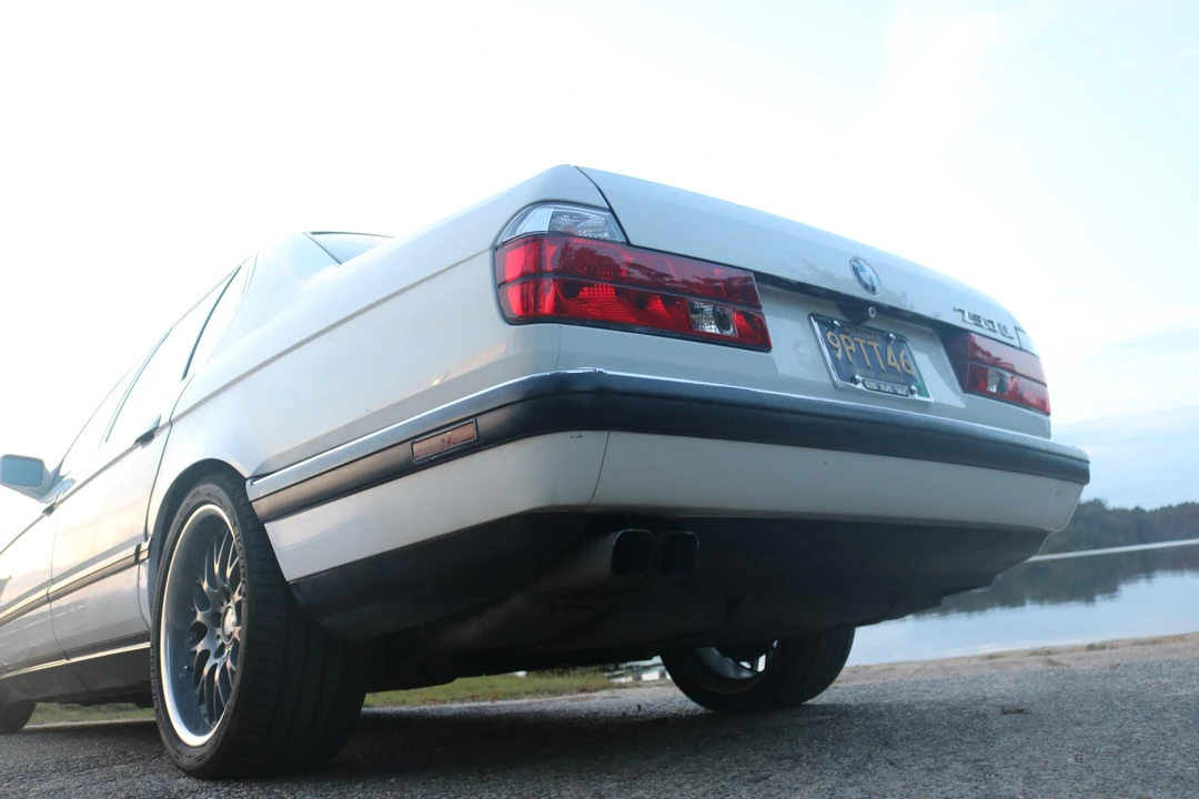 1992 BMW E32 7 Series - Image 18 of 31
