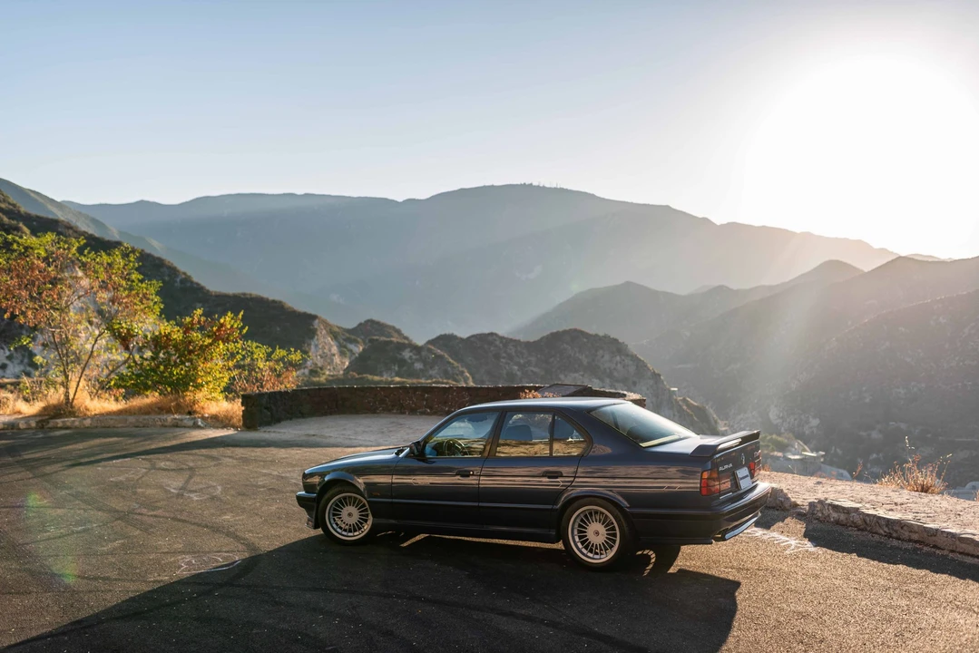1992 BMW Alpina B10 - Image 3 of 31