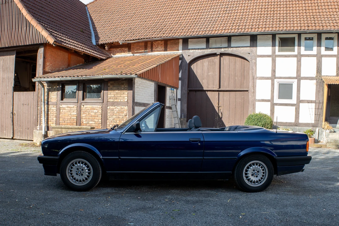 1992 BMW E30 3 Series - Image 5 of 31