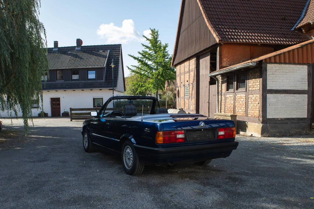 1992 BMW E30 3 Series - Image 7 of 31