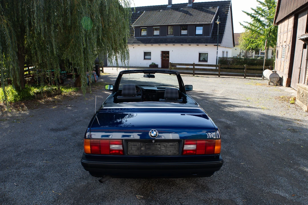 1992 BMW E30 3 Series - Image 9 of 31