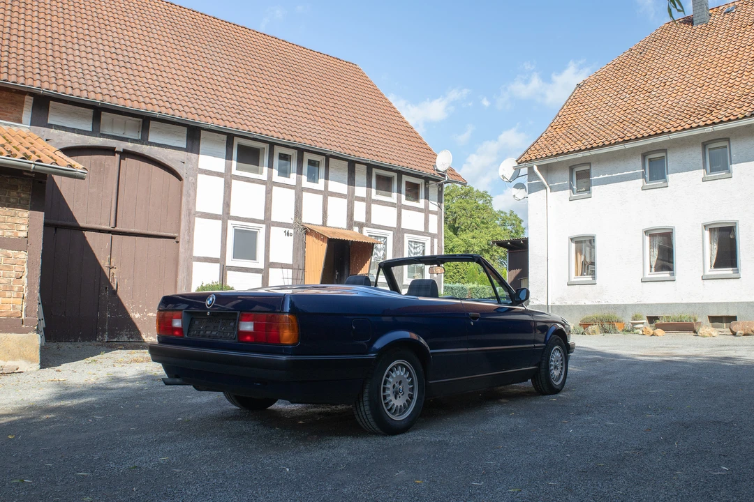 1992 BMW E30 3 Series - Image 10 of 31