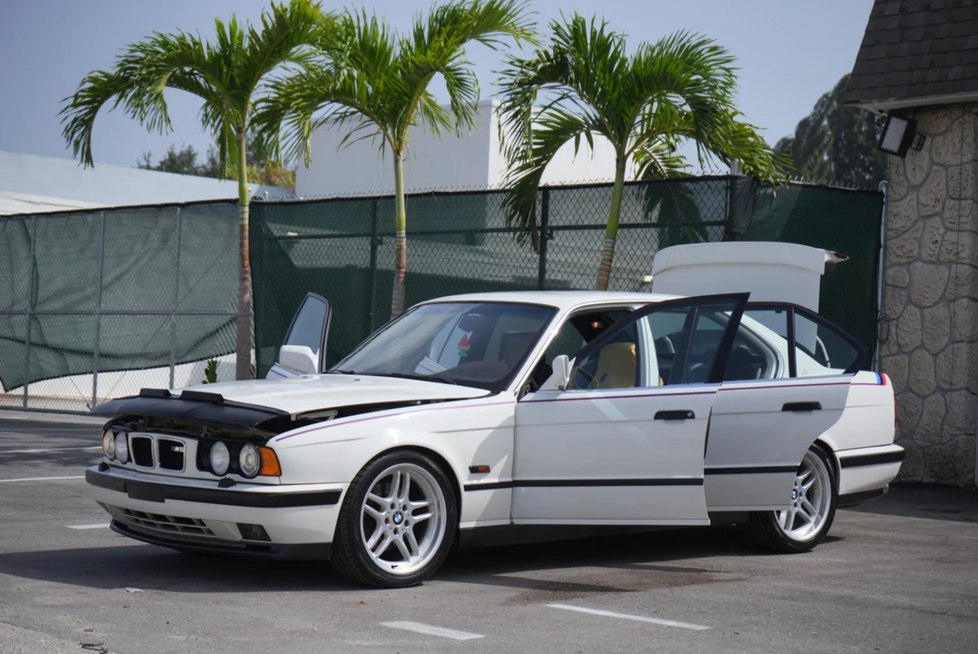 1992 BMW E34 M5 - Image 26 of 31