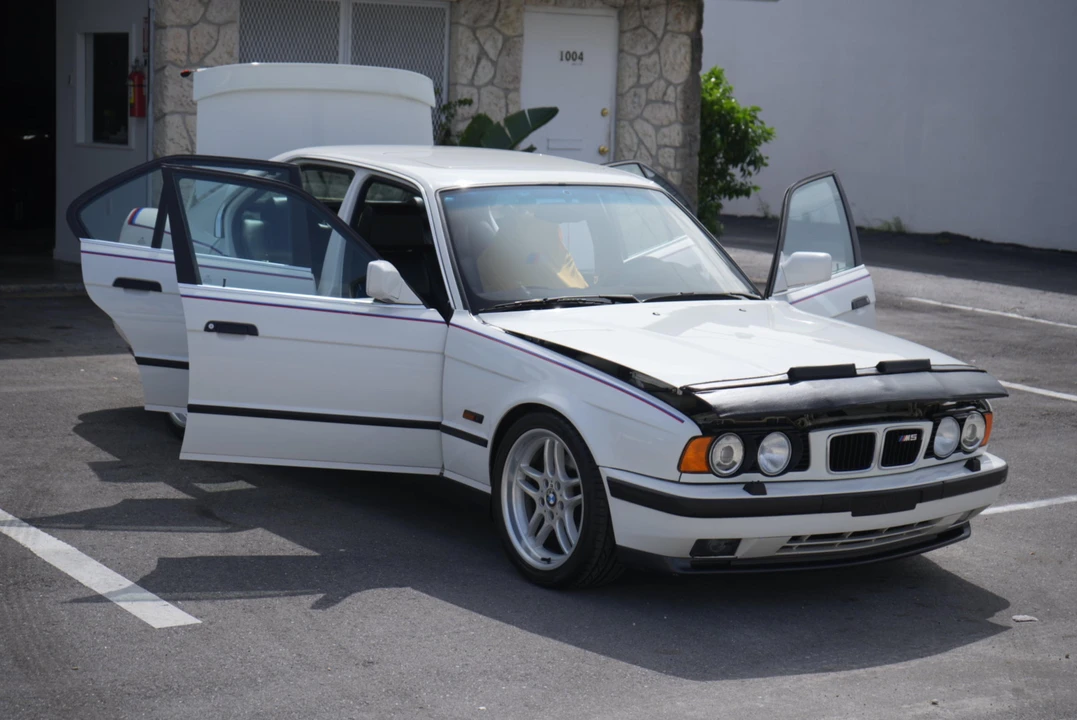 1992 BMW E34 M5 - Image 28 of 31