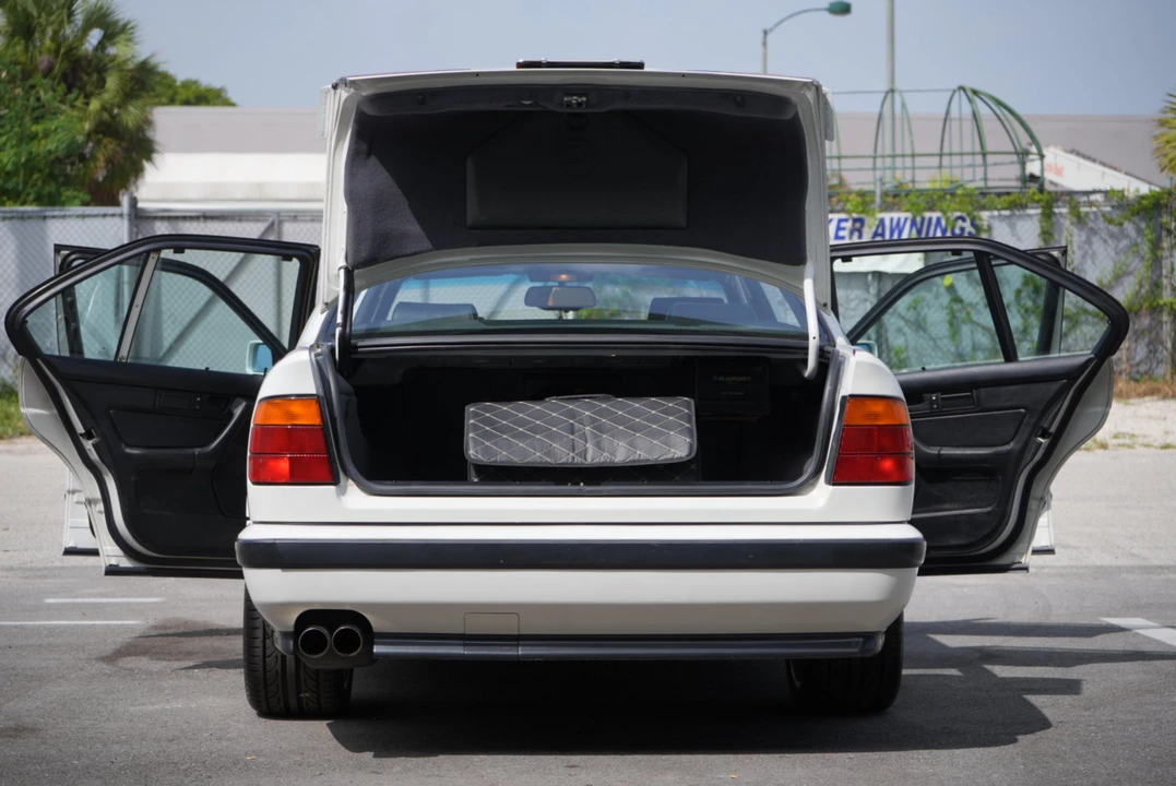 1992 BMW E34 M5 - Image 27 of 31