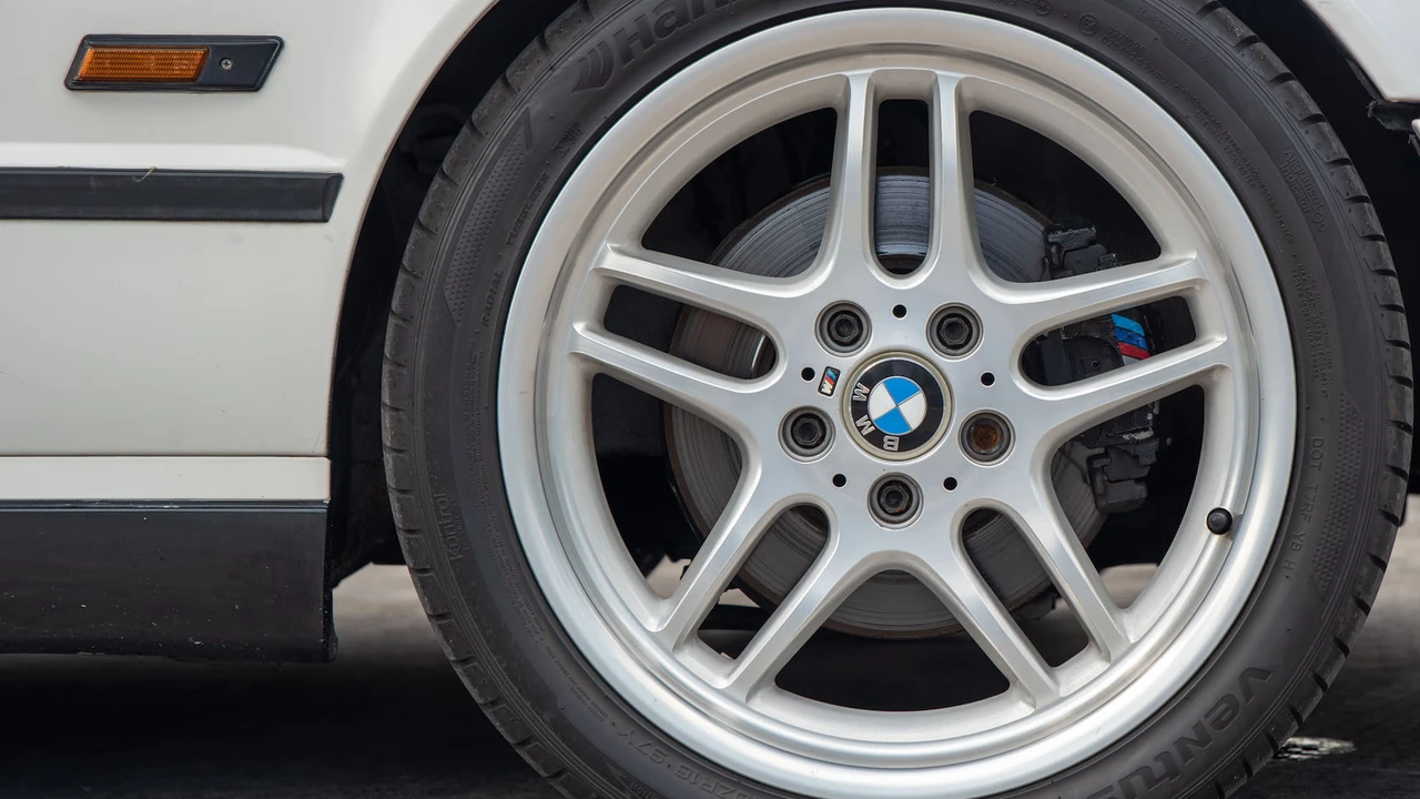 1992 BMW E34 M5 - Image 19 of 24