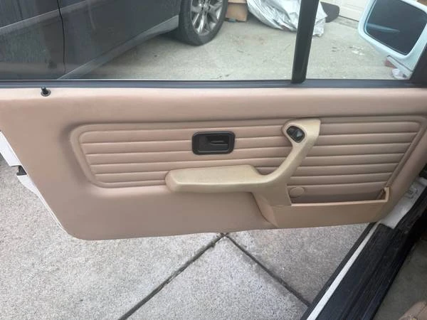 1992 BMW E30 3 Series - Image 10 of 15