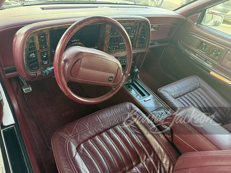 1992 Buick Riviera 4th-7th Gen - Image 13 of 19
