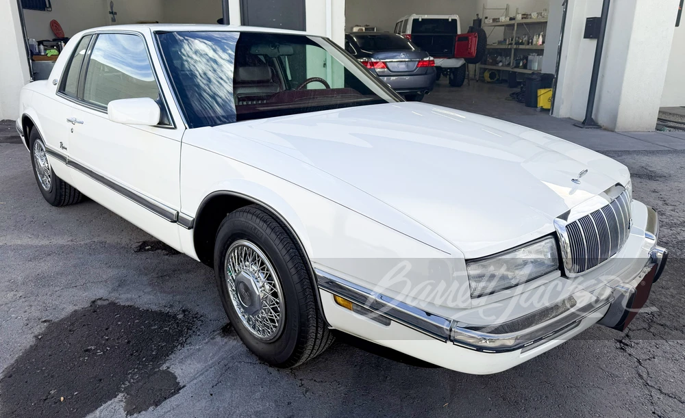 1992 Buick Riviera 4th-7th Gen - Image 3 of 19
