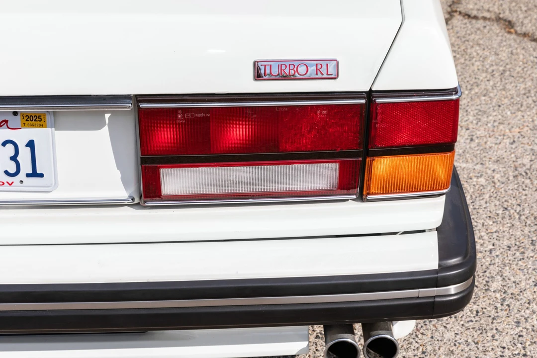 1992 Bentley Mulsanne 1st Gen - Image 17 of 31