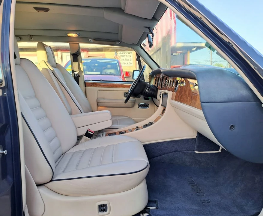 1992 Bentley Mulsanne 1st Gen - Image 14 of 19