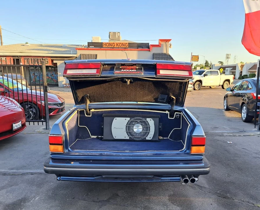 1992 Bentley Mulsanne 1st Gen - Image 17 of 18