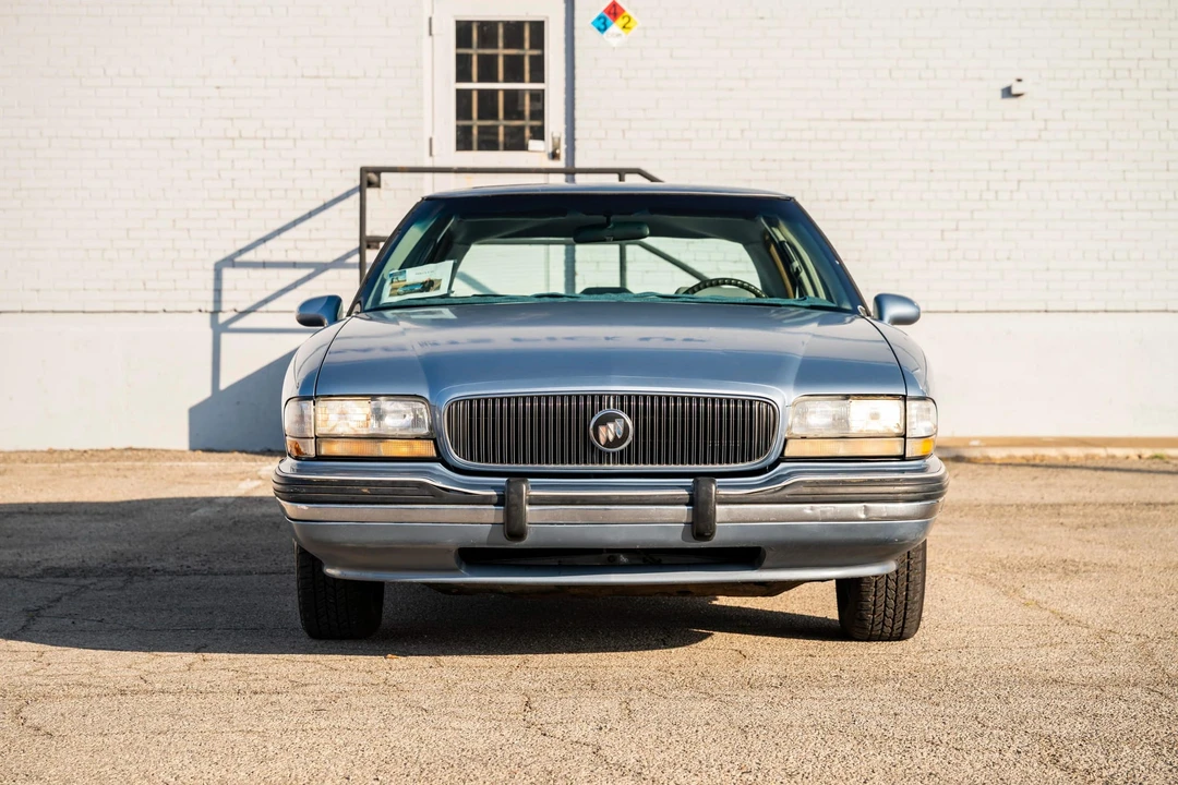 1992 Buick LeSabre - Image 7 of 31