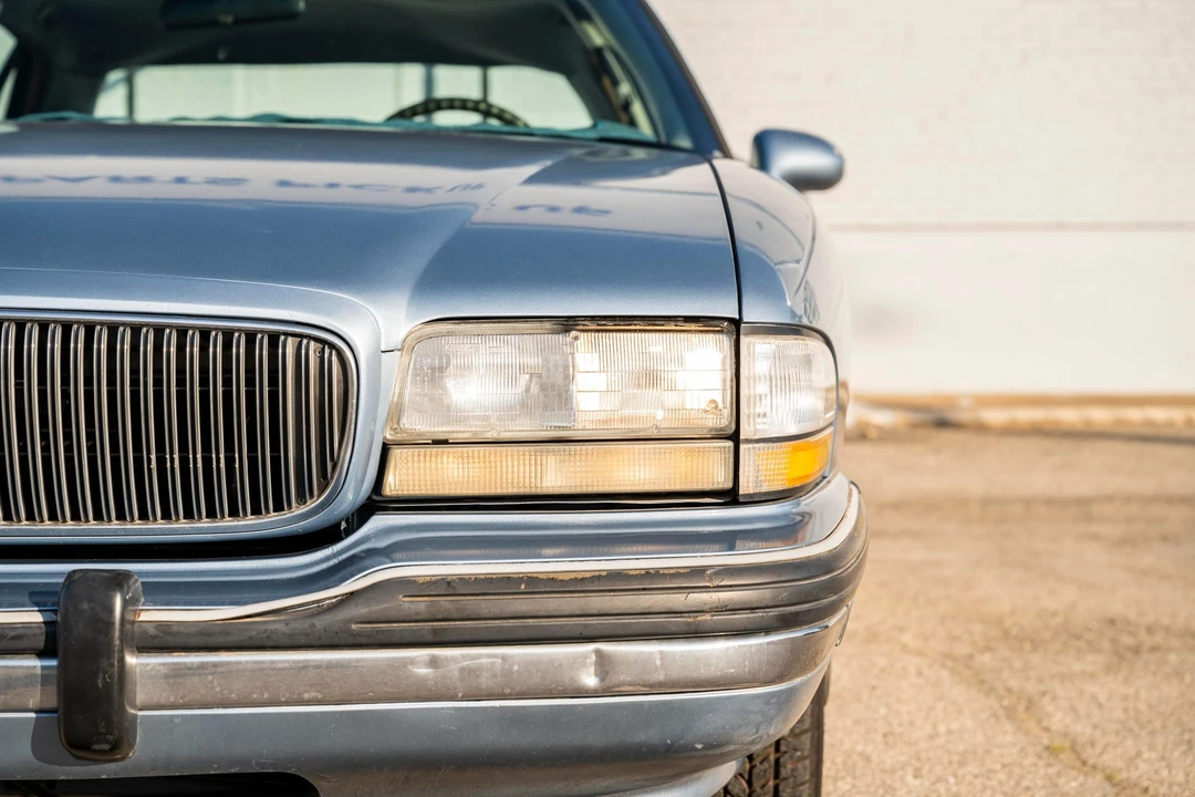 1992 Buick LeSabre - Image 26 of 31