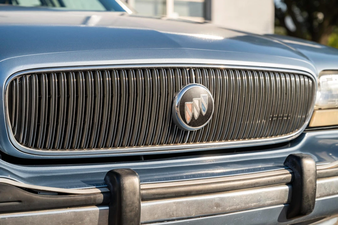 1992 Buick LeSabre - Image 23 of 31