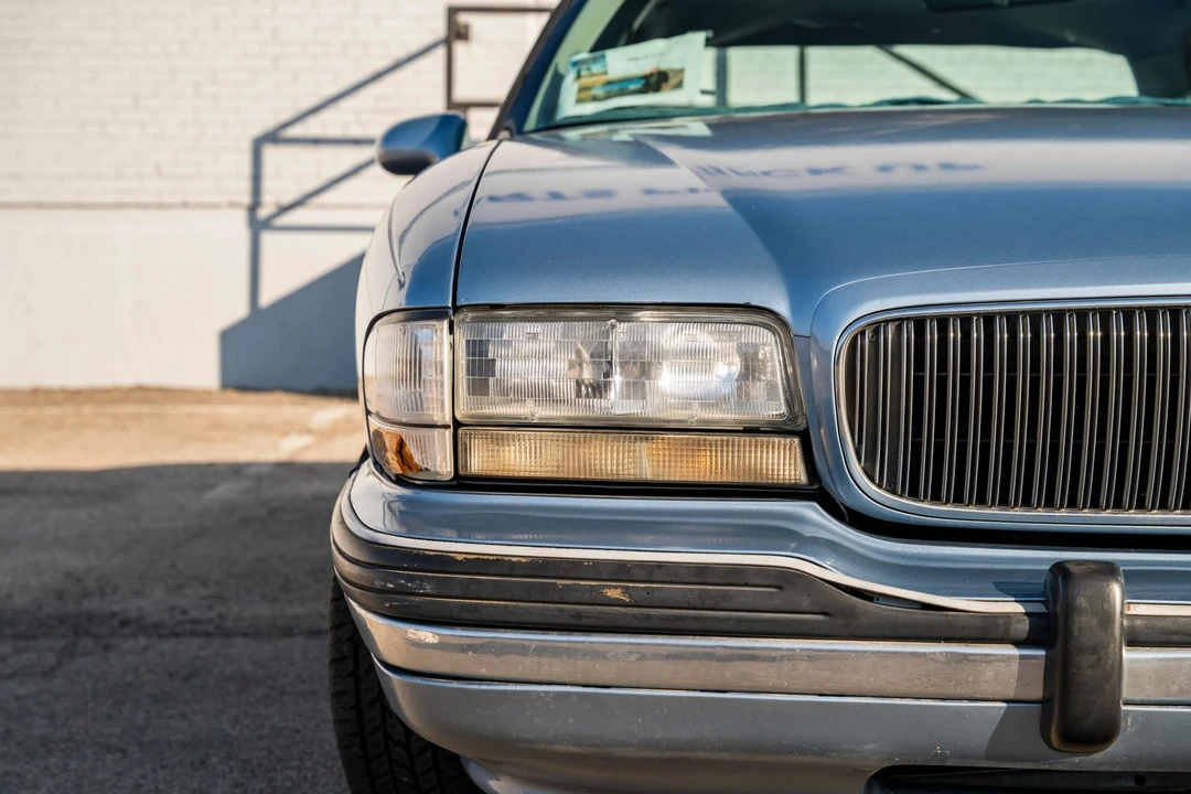 1992 Buick LeSabre - Image 27 of 31