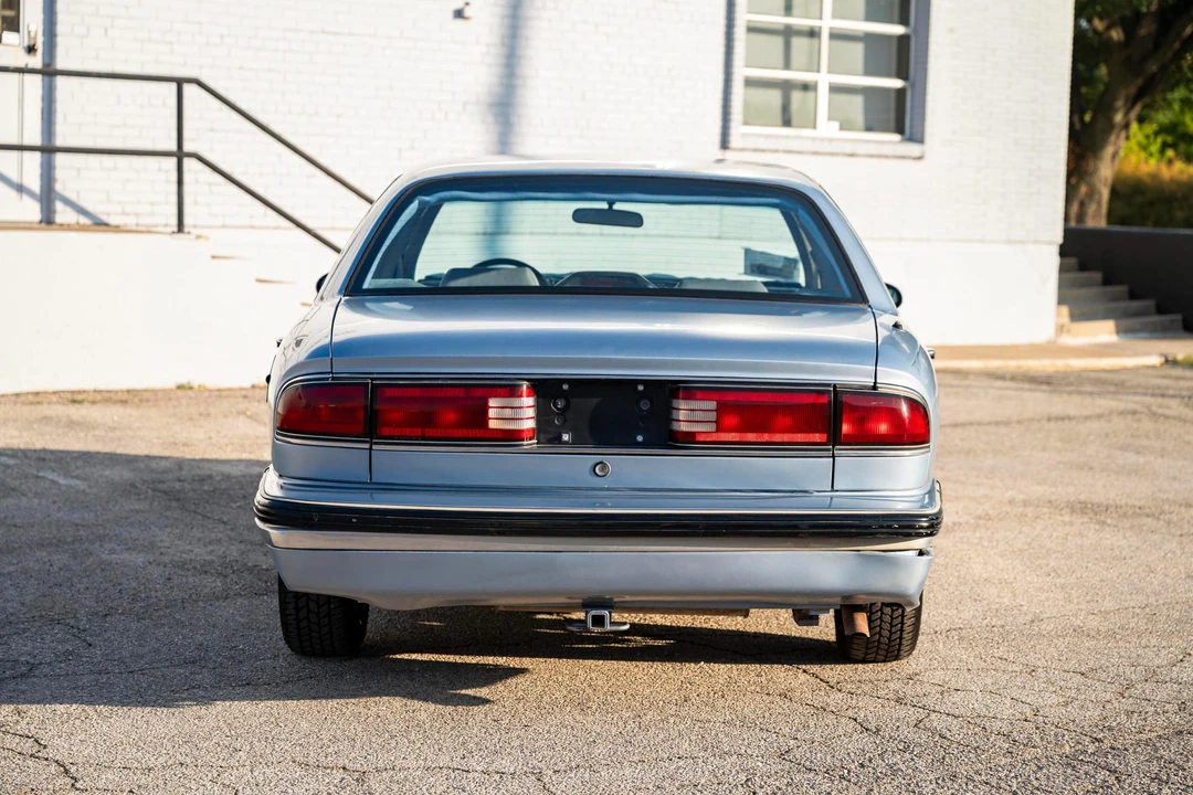 1992 Buick LeSabre - Image 16 of 31