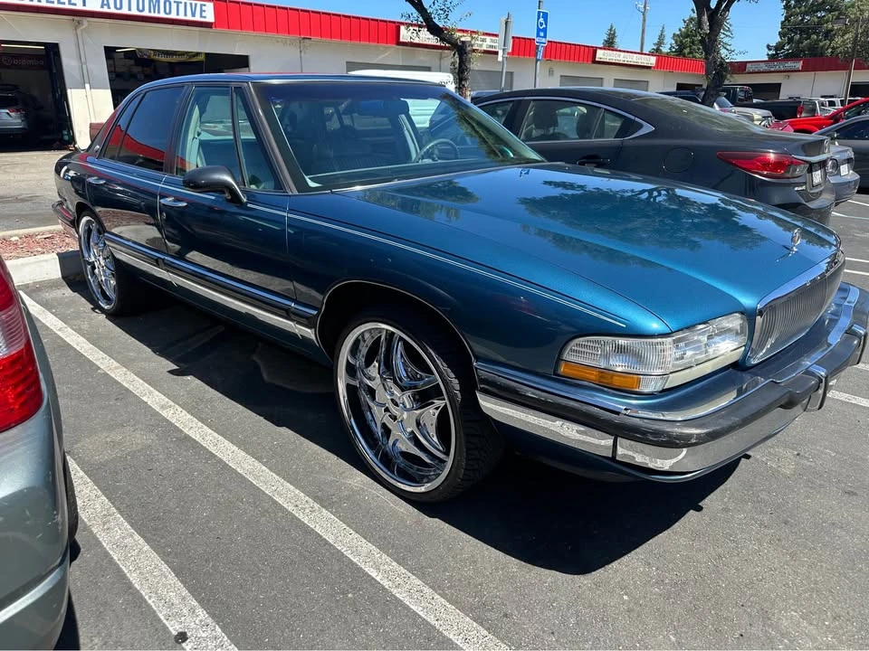 1992 Buick Park Avenue - Image 3 of 5