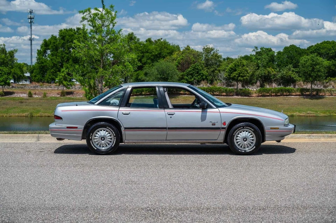 1992 Buick Regal - Image 7 of 21