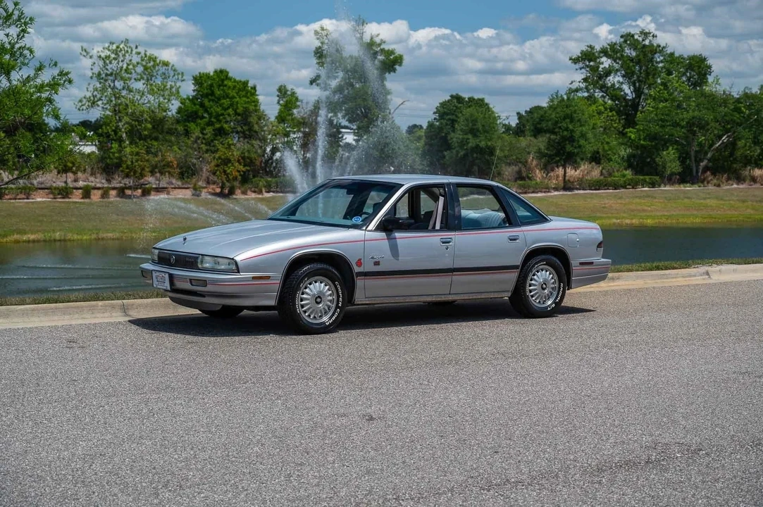 1992 Buick Regal - Image 18 of 21
