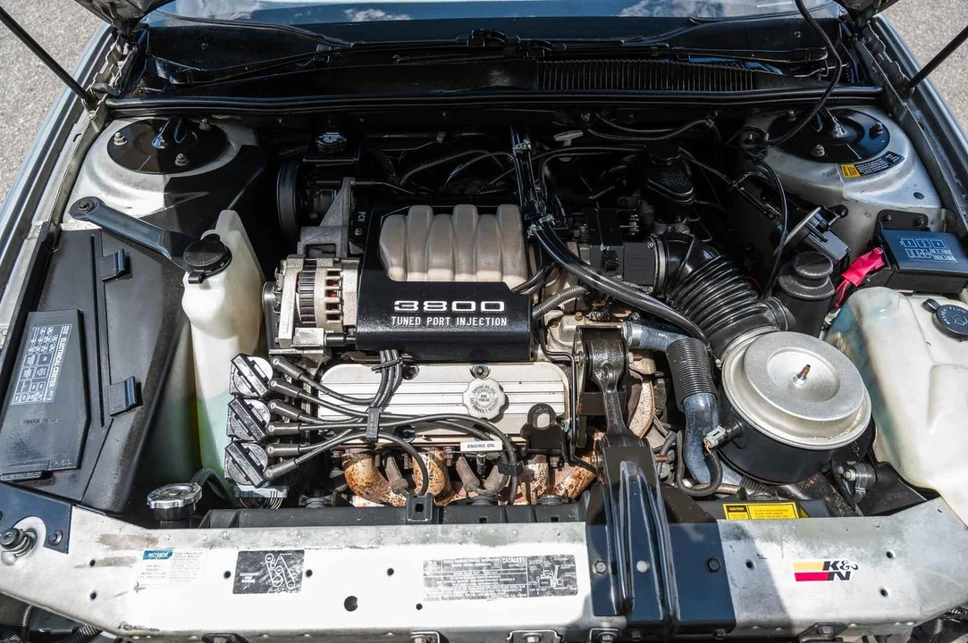 1992 Buick Regal - Image 15 of 21