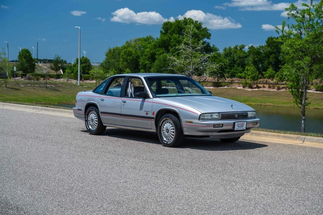 1992 Buick Regal - Image 9 of 21