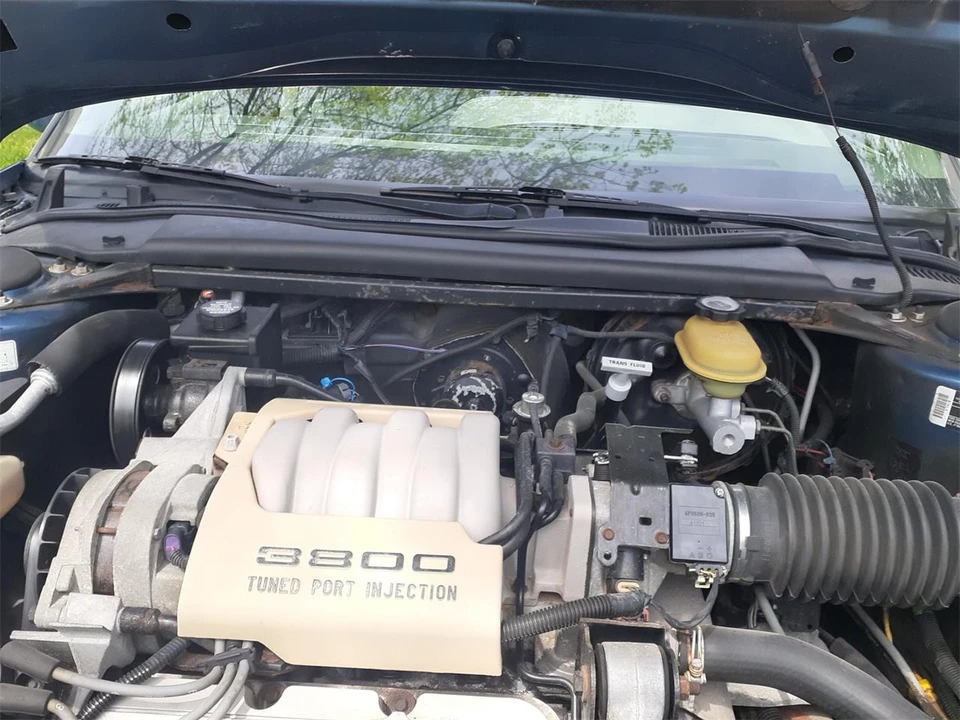 1992 Buick Riviera 4th-7th Gen - Image 8 of 12