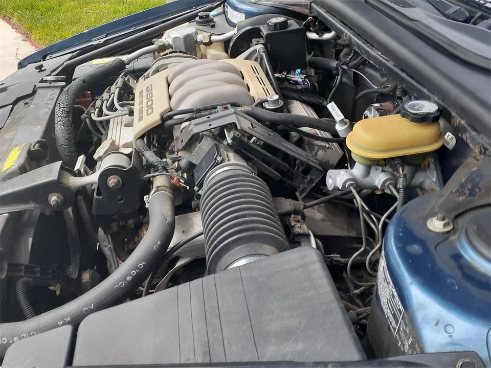 1992 Buick Riviera 4th-7th Gen - Image 9 of 12