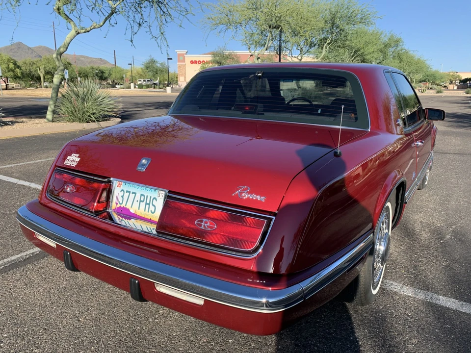 1992 Buick Riviera 4th-7th Gen - Image 6 of 31