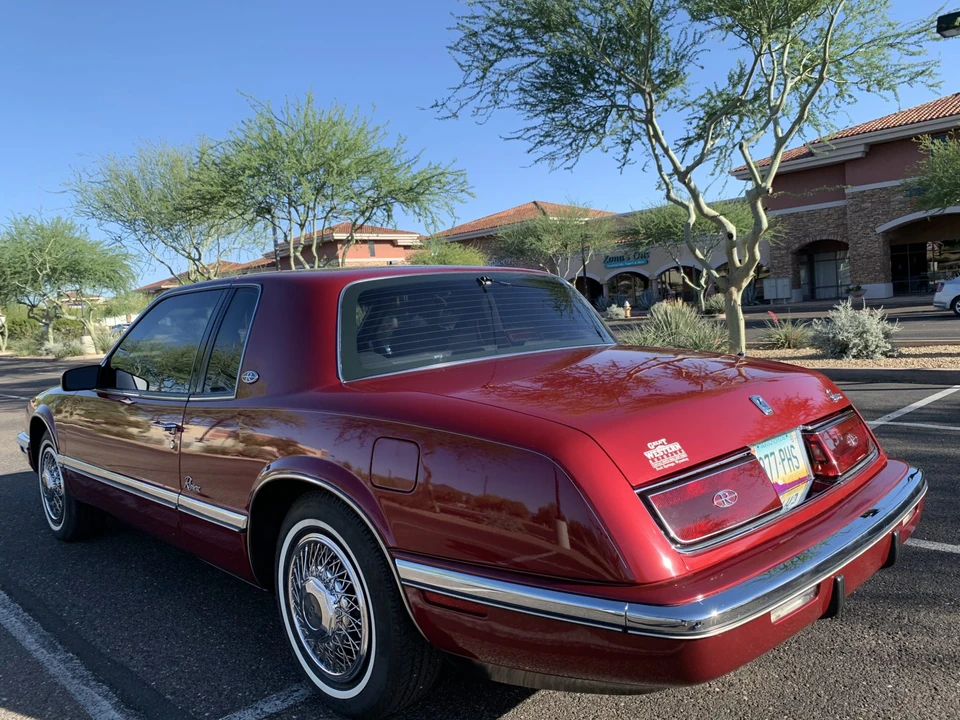 1992 Buick Riviera 4th-7th Gen - Image 8 of 31