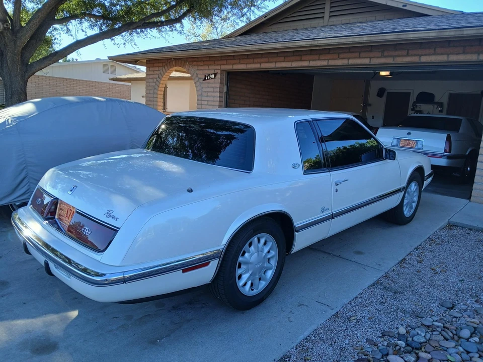 1992 Buick Riviera 4th-7th Gen - Image 8 of 21