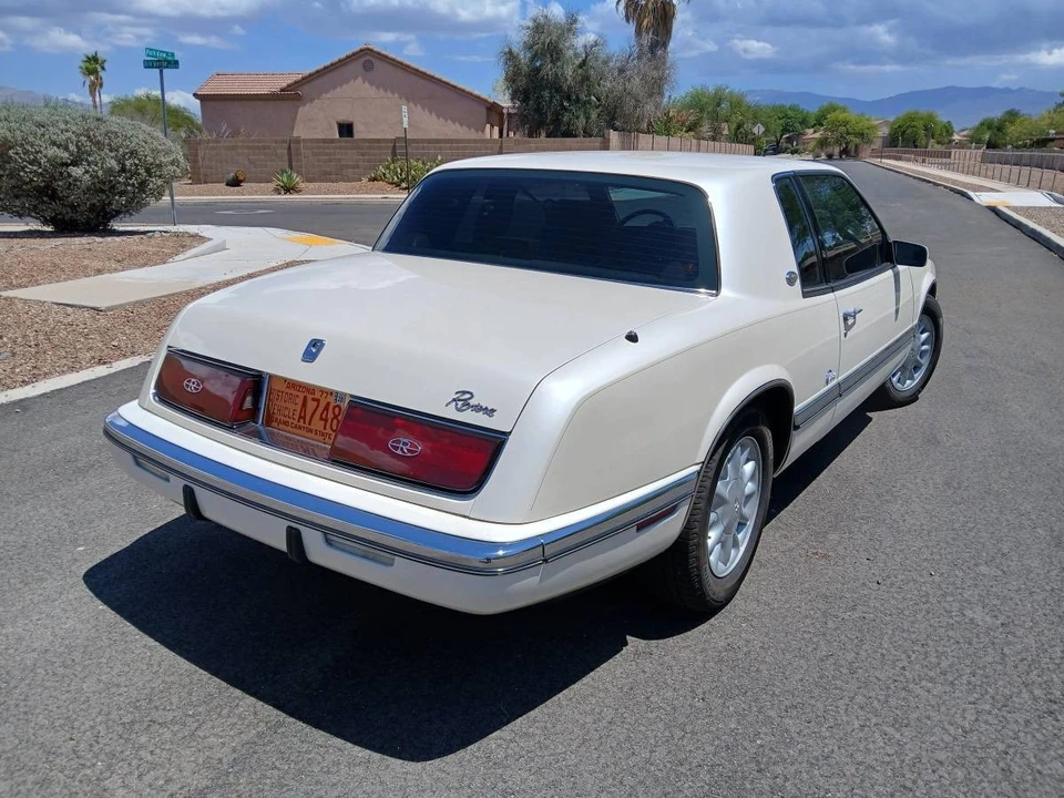 1992 Buick Riviera 4th-7th Gen - Image 3 of 21
