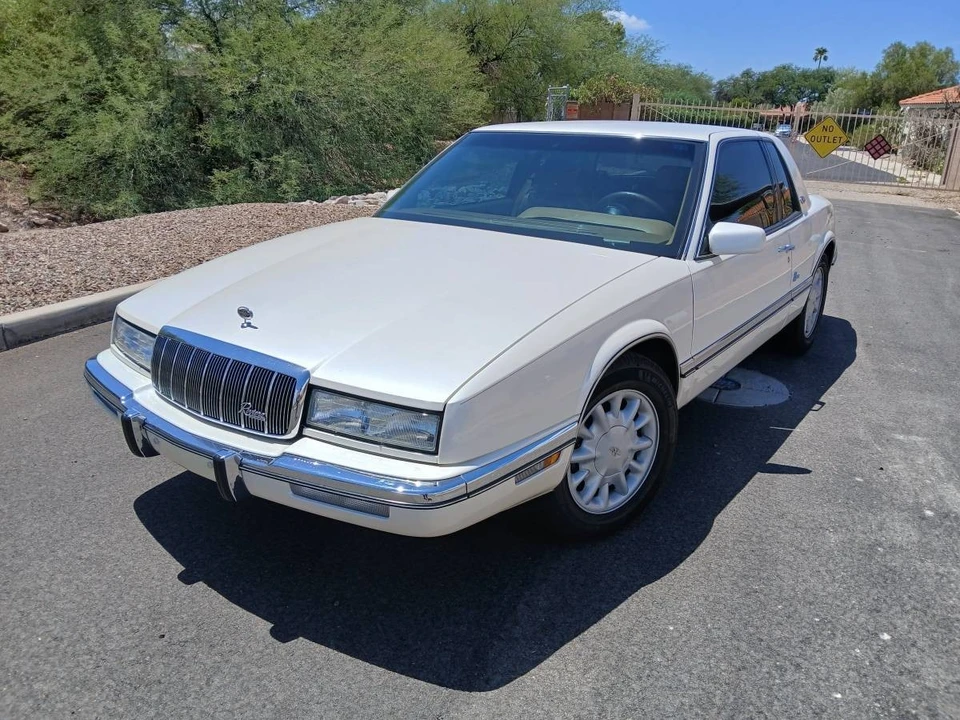 1992 Buick Riviera 4th-7th Gen - Image 2 of 21