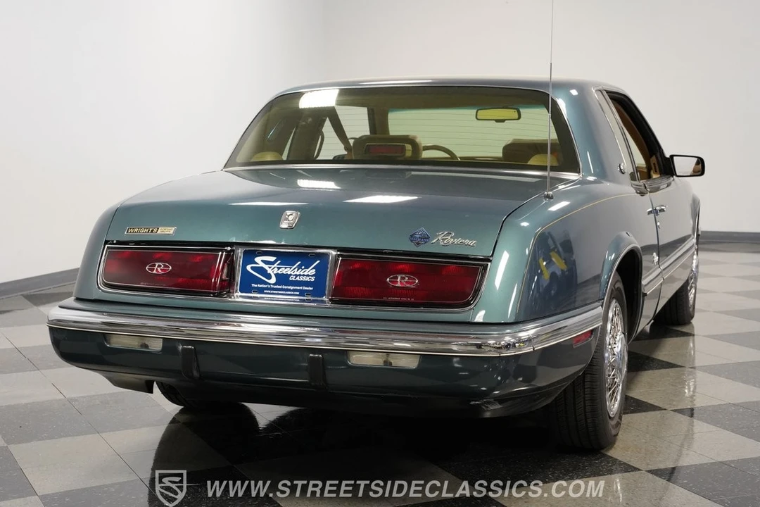 1992 Buick Riviera 4th-7th Gen - Image 11 of 12
