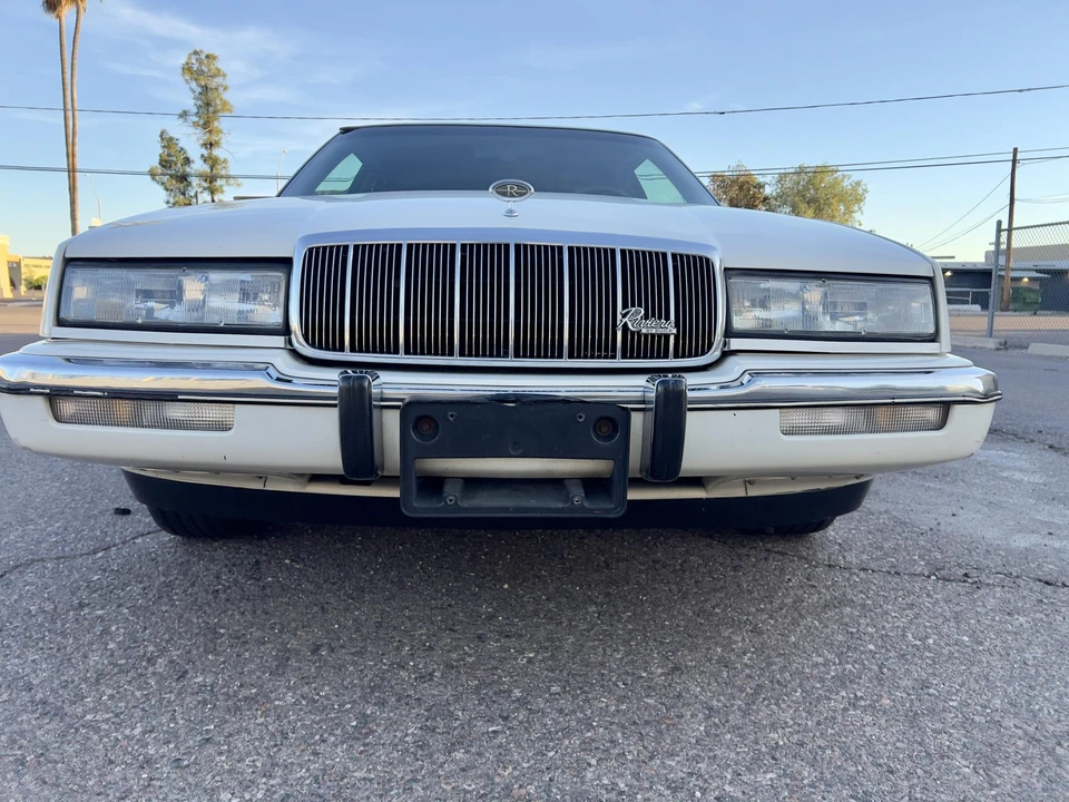 1992 Buick Riviera 4th-7th Gen - Image 15 of 31
