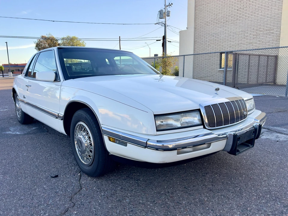 1992 Buick Riviera 4th-7th Gen - Image 16 of 31