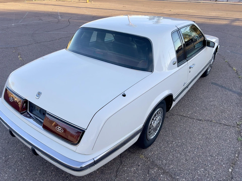 1992 Buick Riviera 4th-7th Gen - Image 20 of 31