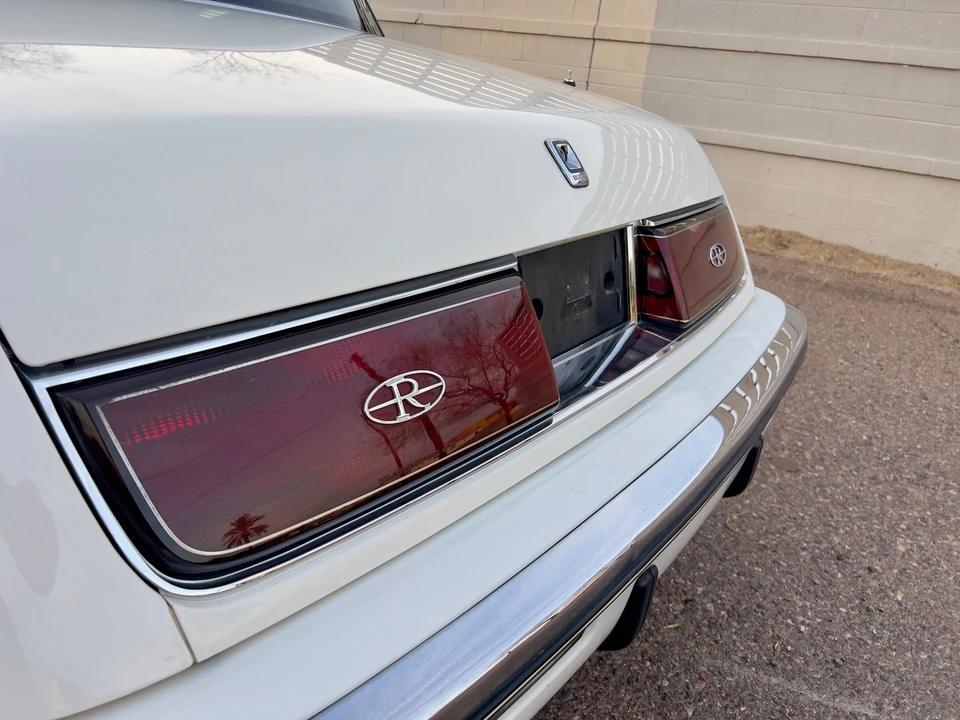 1992 Buick Riviera 4th-7th Gen - Image 28 of 31