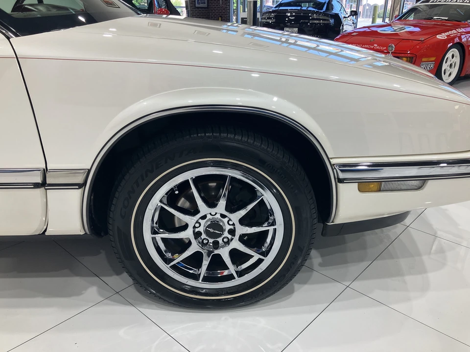 1992 Buick Riviera 4th-7th Gen - Image 16 of 31