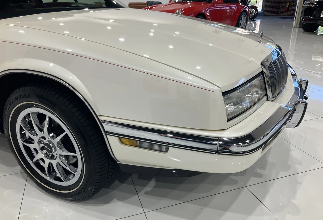 1992 Buick Riviera 4th-7th Gen - Image 19 of 31