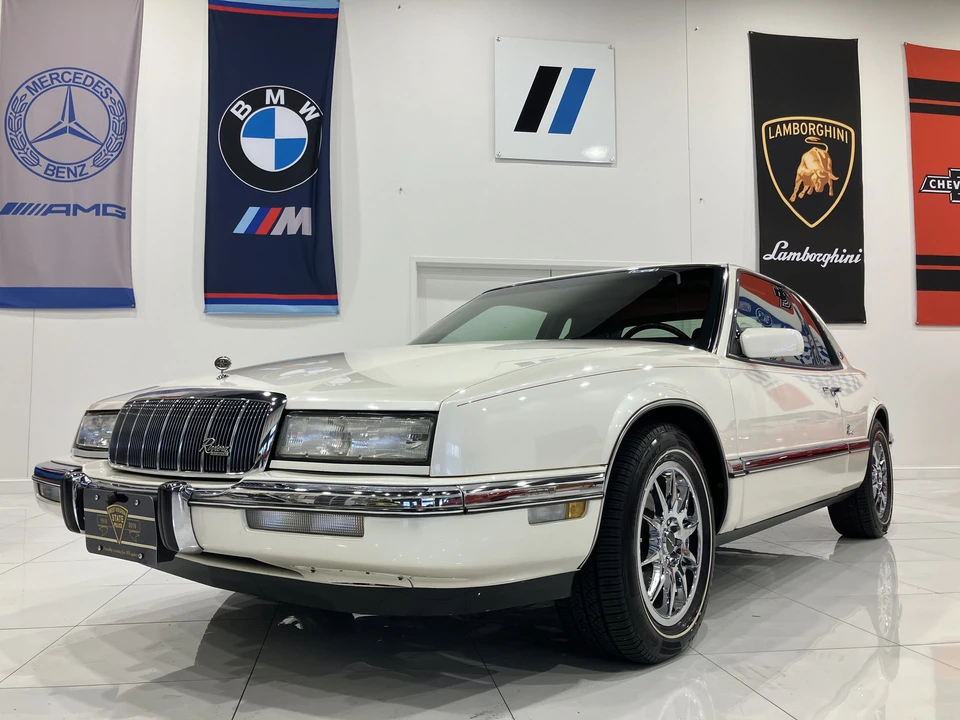 1992 Buick Riviera 4th-7th Gen - Image 2 of 31