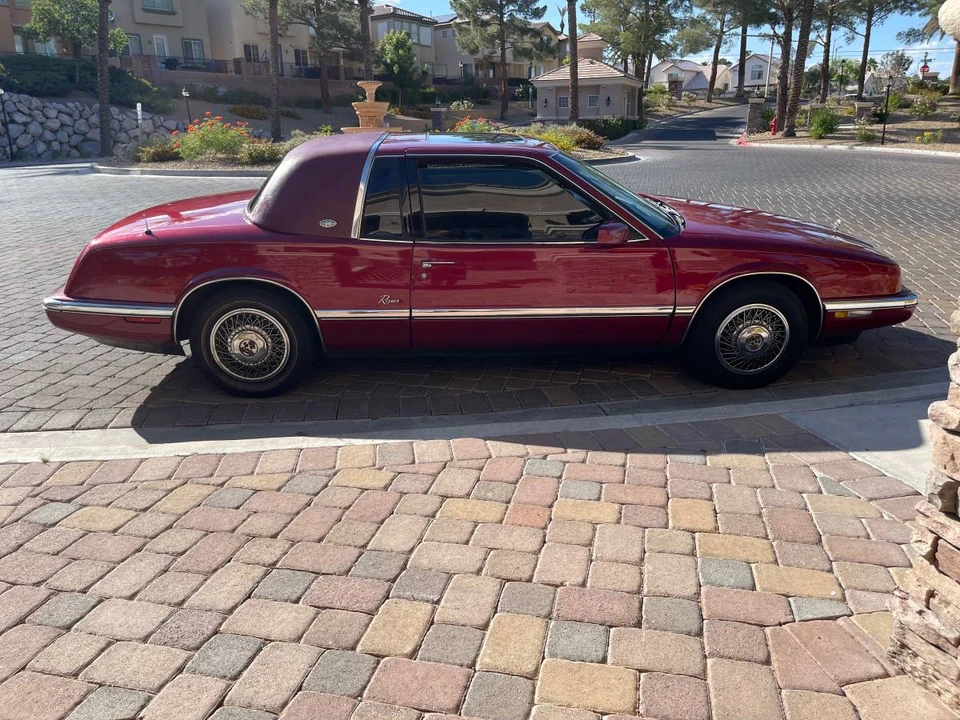 1992 Buick Riviera - Image 4 of 20