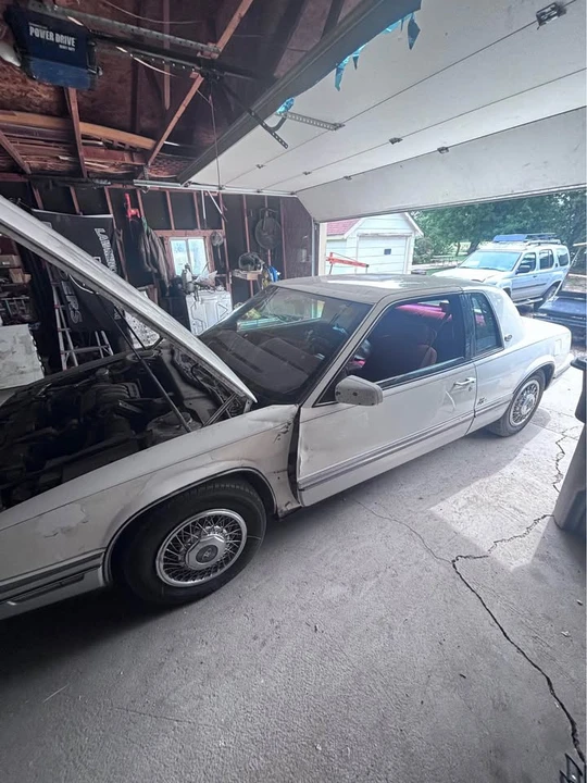 1992 Buick Riviera 4th-7th Gen - Image 3 of 7