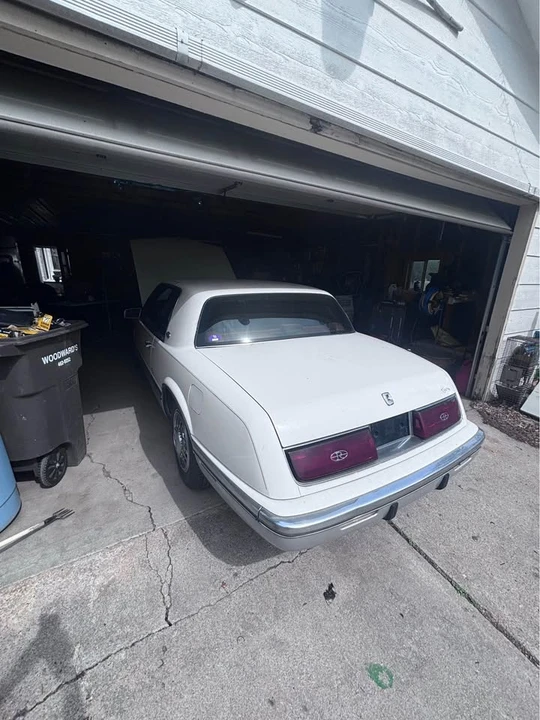 1992 Buick Riviera 4th-7th Gen - Image 4 of 7